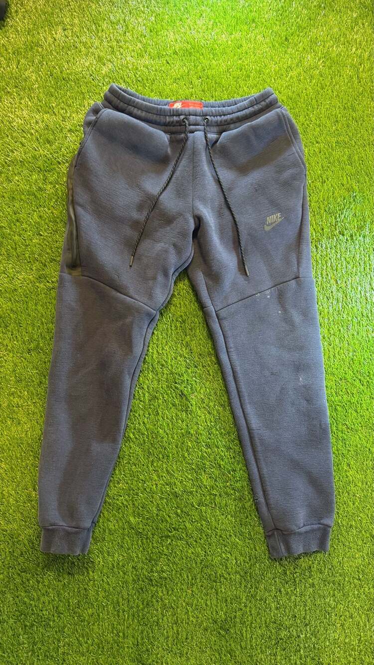 Nike Tech Fleece Jogger Size M Navy Blue Sweatpants